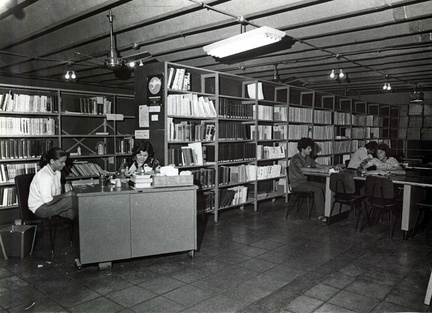 IB73 Biblioteca Central
