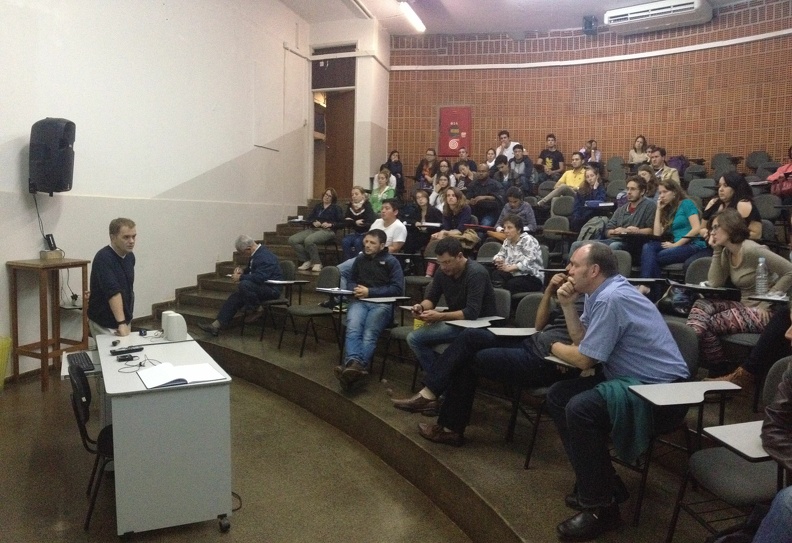 Prof. Emmanuel Dias-Neto (14).jpg